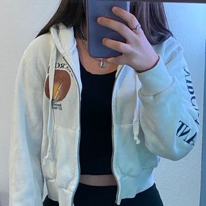 Cute cropped hoodie!